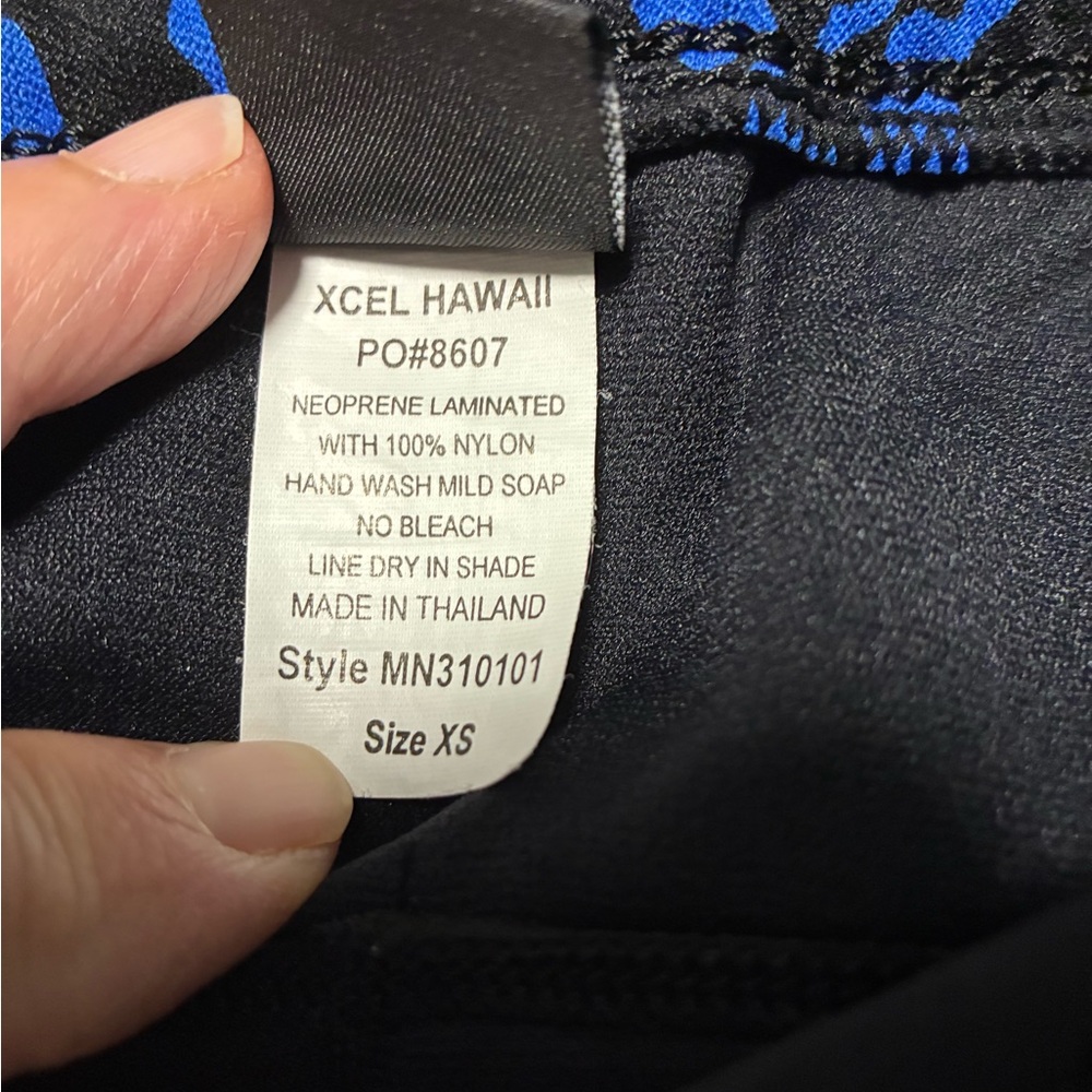 Excel scuba shorts (XS) preloved - Picture 9 of 9